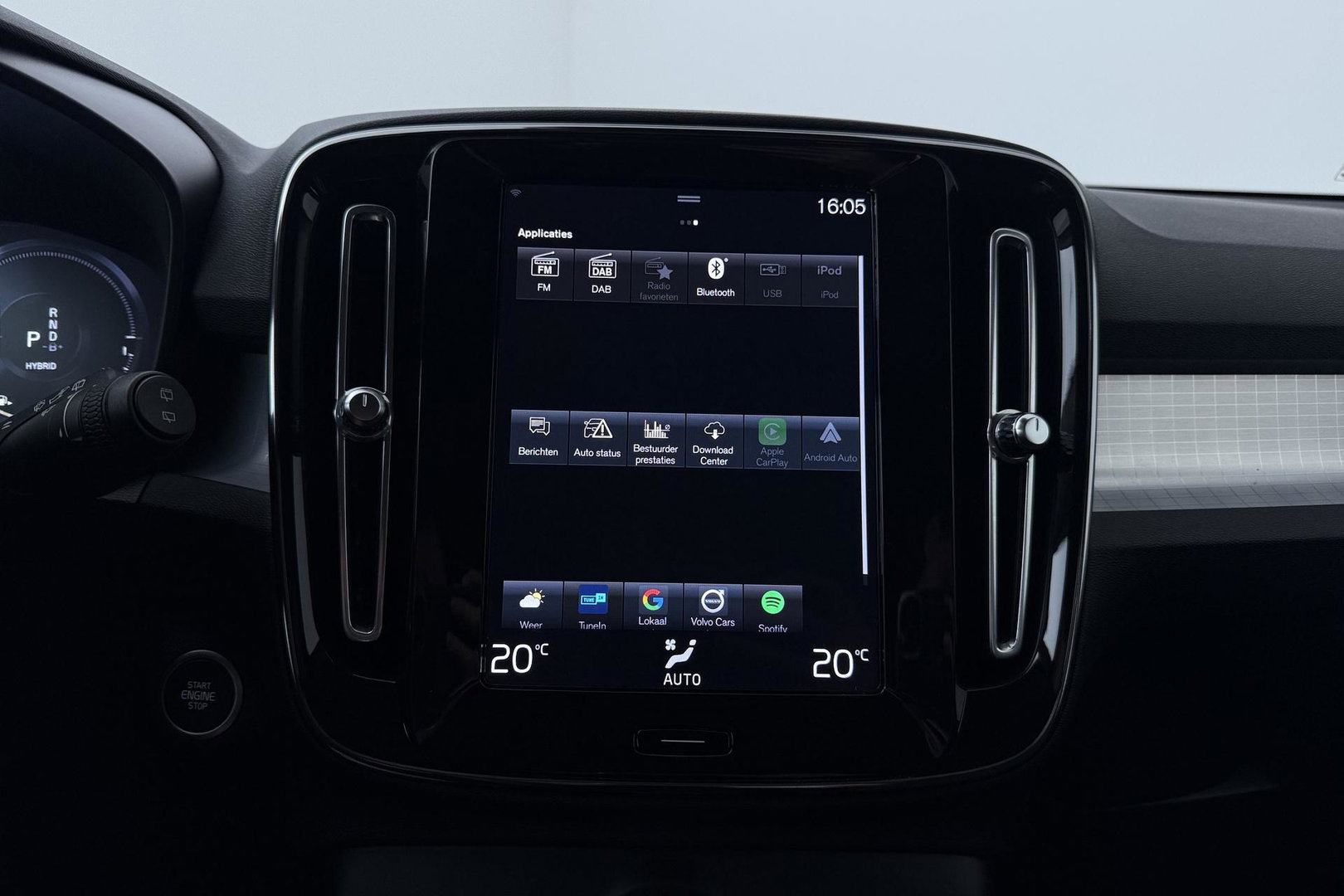 Volvo XC40 1.5 T4 Inscription Expression | Camera | Cruise Control | Keyless | Navigatie | High Performance Sound | Apple CarPlay | 18 Inch