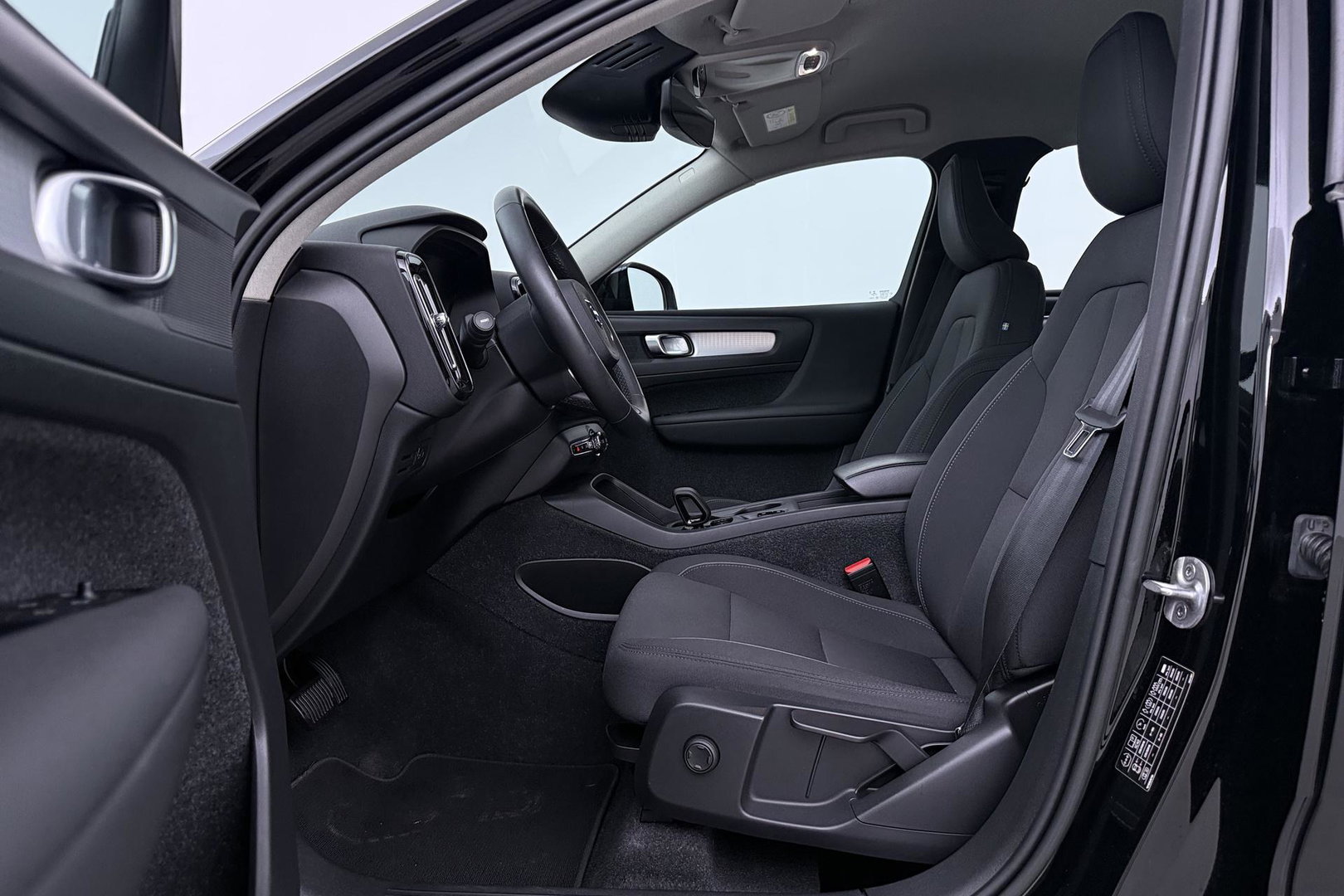 Volvo XC40 1.5 T4 Inscription Expression | Camera | Cruise Control | Keyless | Navigatie | High Performance Sound | Apple CarPlay | 18 Inch