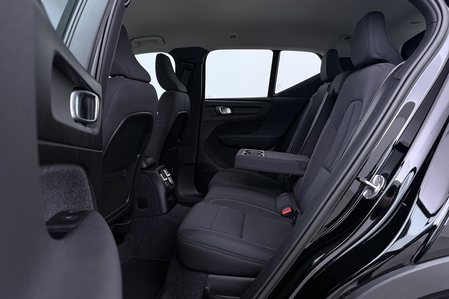 Volvo XC40 1.5 T4 Inscription Expression | Camera | Cruise Control | Keyless | Navigatie | High Performance Sound | Apple CarPlay | 18 Inch
