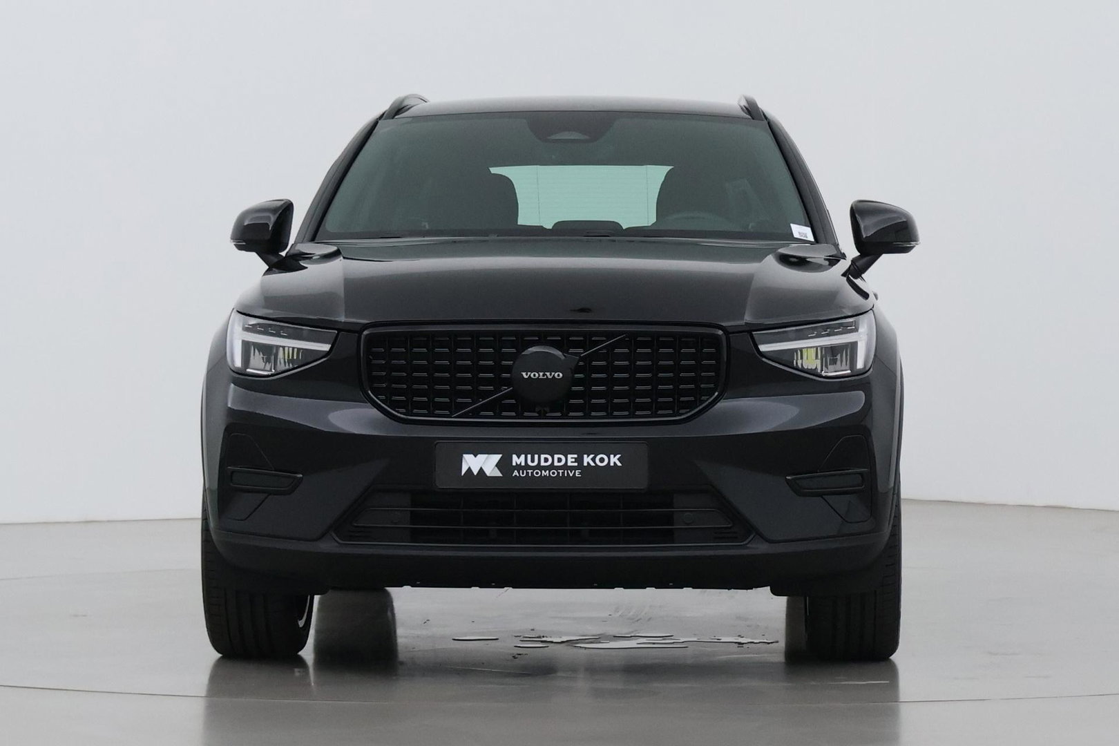 Volvo XC40 2.0 B3 Plus Black Edition | Harman/Kardon | Camera | Stoel+Stuurverwarming | Memory | Keyless | 20 Inch
