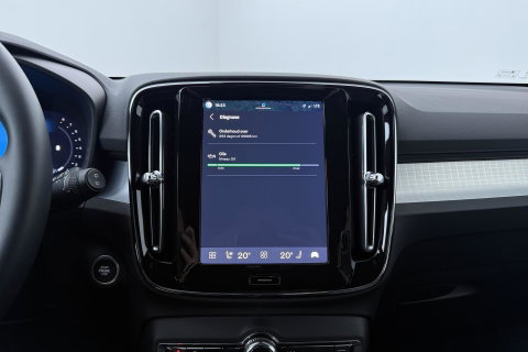 Volvo XC40 2.0 B3 Plus Black Edition | Harman/Kardon | Camera | Stoel+Stuurverwarming | Memory | Keyless | 20 Inch