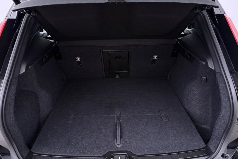 Volvo XC40 2.0 B3 Plus Black Edition | Harman/Kardon | Camera | Stoel+Stuurverwarming | Memory | Keyless | 20 Inch