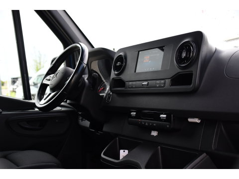 Mercedes-Benz Sprinter 317 1.9 CDI L2H2 RWD AMG Edition Adaptieve Cruise, 360 Camera, Carplay, 2 x Schuifdeur, LED, Automaat, 170pk 3500kg Trekhaak, Uniek!