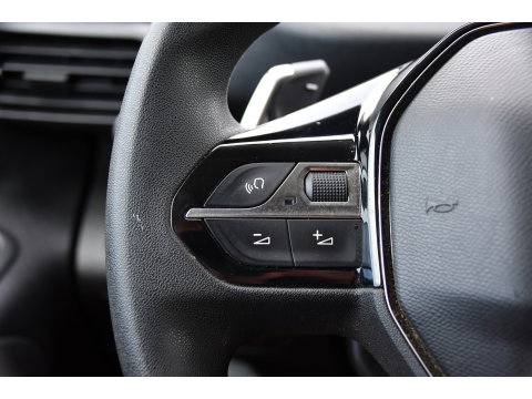 Peugeot Partner 1.5 BlueHDI L2 PB Edition Camera, Cruise, Carplay, Trekhaak, Sensoren, 130pk, Automaat, Multimedia, Uniek!