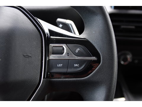 Peugeot Partner 1.5 BlueHDI L2 PB Edition Camera, Cruise, Carplay, Trekhaak, Sensoren, 130pk, Automaat, Multimedia, Uniek!