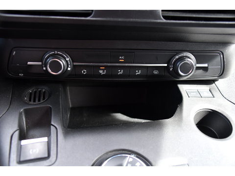 Peugeot Partner 1.5 BlueHDI L2 PB Edition Camera, Cruise, Carplay, Trekhaak, Sensoren, 130pk, Automaat, Multimedia, Uniek!