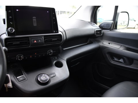 Peugeot Partner 1.5 BlueHDI L2 PB Edition Camera, Cruise, Carplay, Trekhaak, Sensoren, 130pk, Automaat, Multimedia, Uniek!