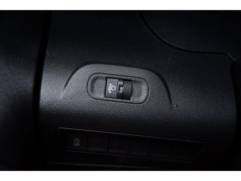 Peugeot Partner 1.5 BlueHDI L2 PB Edition Camera, Cruise, Carplay, Trekhaak, Sensoren, 130pk, Automaat, Multimedia, Uniek!