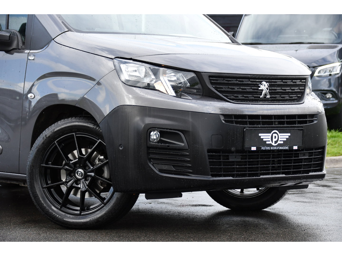 Peugeot Partner 1.5 BlueHDI L2 PB Edition Camera, Cruise, Carplay, Trekhaak, Sensoren, 130pk, Automaat, Multimedia, Uniek!