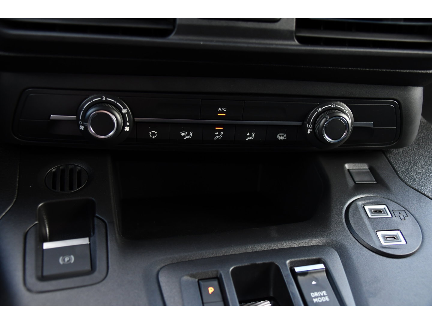 Toyota PROACE CITY Electric Professional 50 kWh Virtual, Camera, Cruise, Carplay, Multimedia, Standkachel, 136pk, NIEUW!