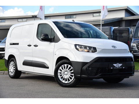 Toyota PROACE CITY Electric Professional 50 kWh Virtual, Camera, Cruise, Carplay, Multimedia, Standkachel, 136pk, NIEUW!