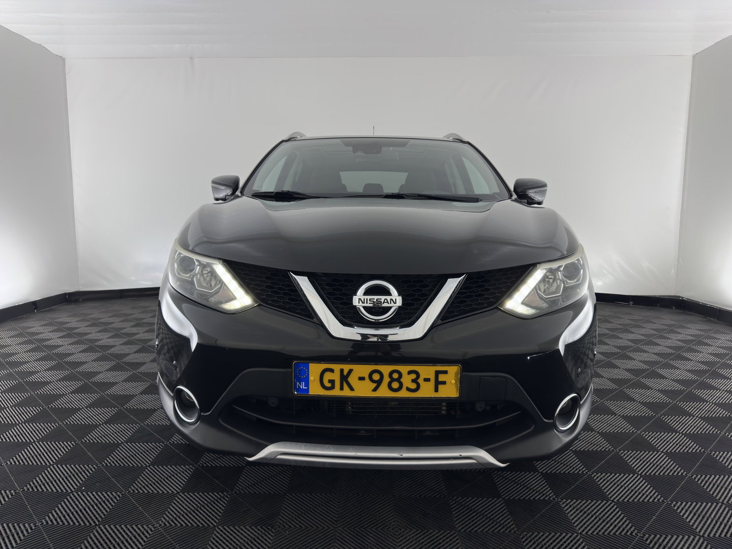 Nissan QASHQAI 1.2 Tekna Aut. *PANO | LEDER | NAVI-FULLMAP | Bi-LED-LIGHTS | HEATED-COMFORTSEATS | NISSAN-CONNECT | TOPVIEW | ECC | PDC | BLINDSPOT | ADAPTIVE-CRUISE | TOWBAR | AMBIENTLIGHT | KEYLESS | DAB | 19"ALU*