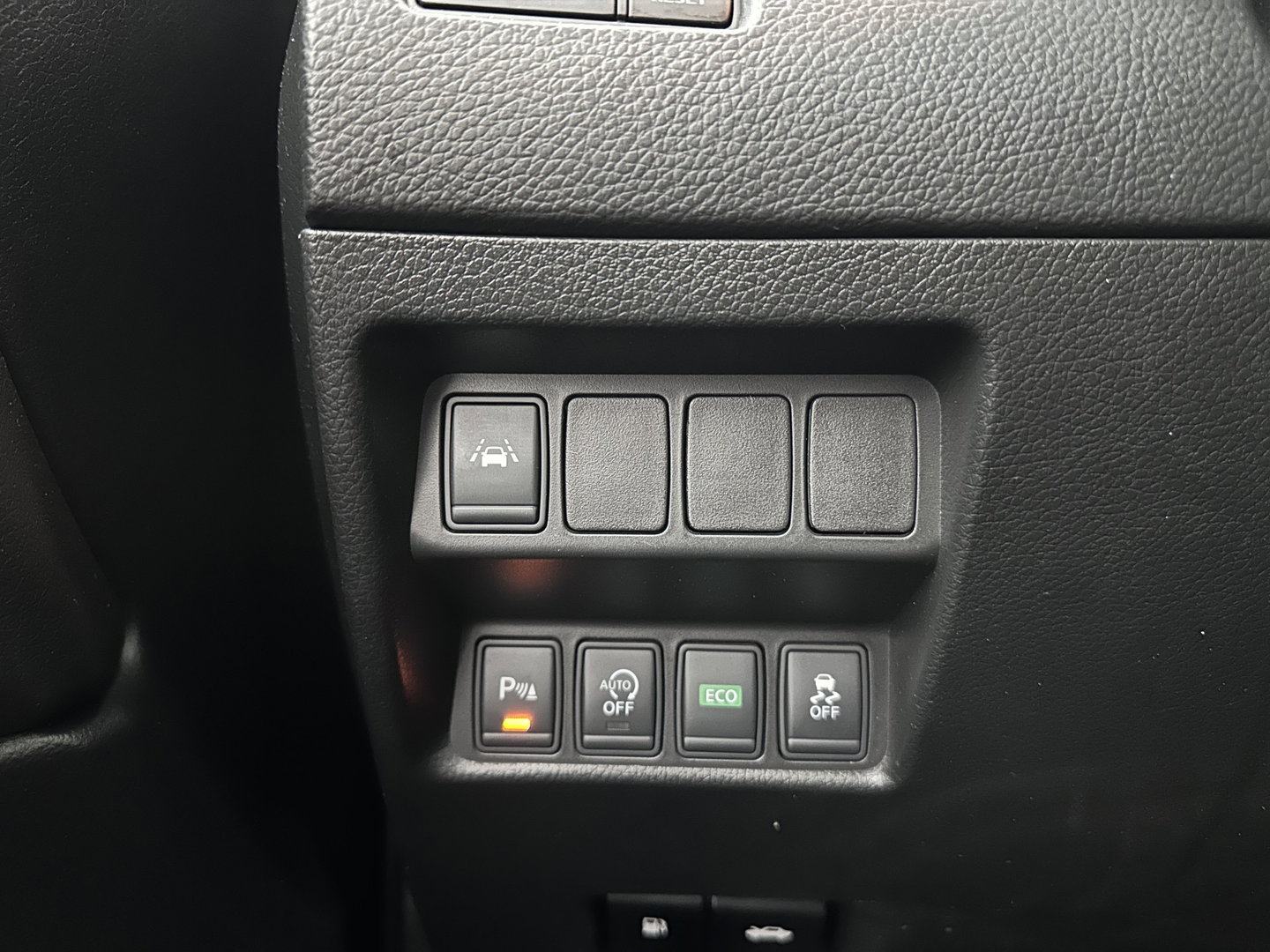Nissan QASHQAI 1.2 Tekna Aut. *PANO | LEDER | NAVI-FULLMAP | Bi-LED-LIGHTS | HEATED-COMFORTSEATS | NISSAN-CONNECT | TOPVIEW | ECC | PDC | BLINDSPOT | ADAPTIVE-CRUISE | TOWBAR | AMBIENTLIGHT | KEYLESS | DAB | 19"ALU*