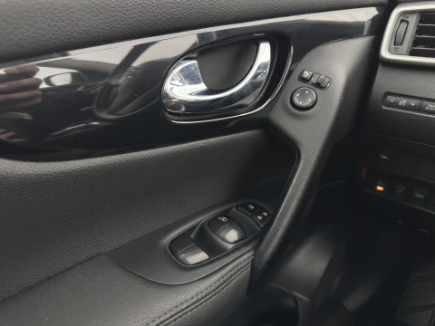 Nissan QASHQAI 1.2 Tekna Aut. *PANO | LEDER | NAVI-FULLMAP | Bi-LED-LIGHTS | HEATED-COMFORTSEATS | NISSAN-CONNECT | TOPVIEW | ECC | PDC | BLINDSPOT | ADAPTIVE-CRUISE | TOWBAR | AMBIENTLIGHT | KEYLESS | DAB | 19"ALU*