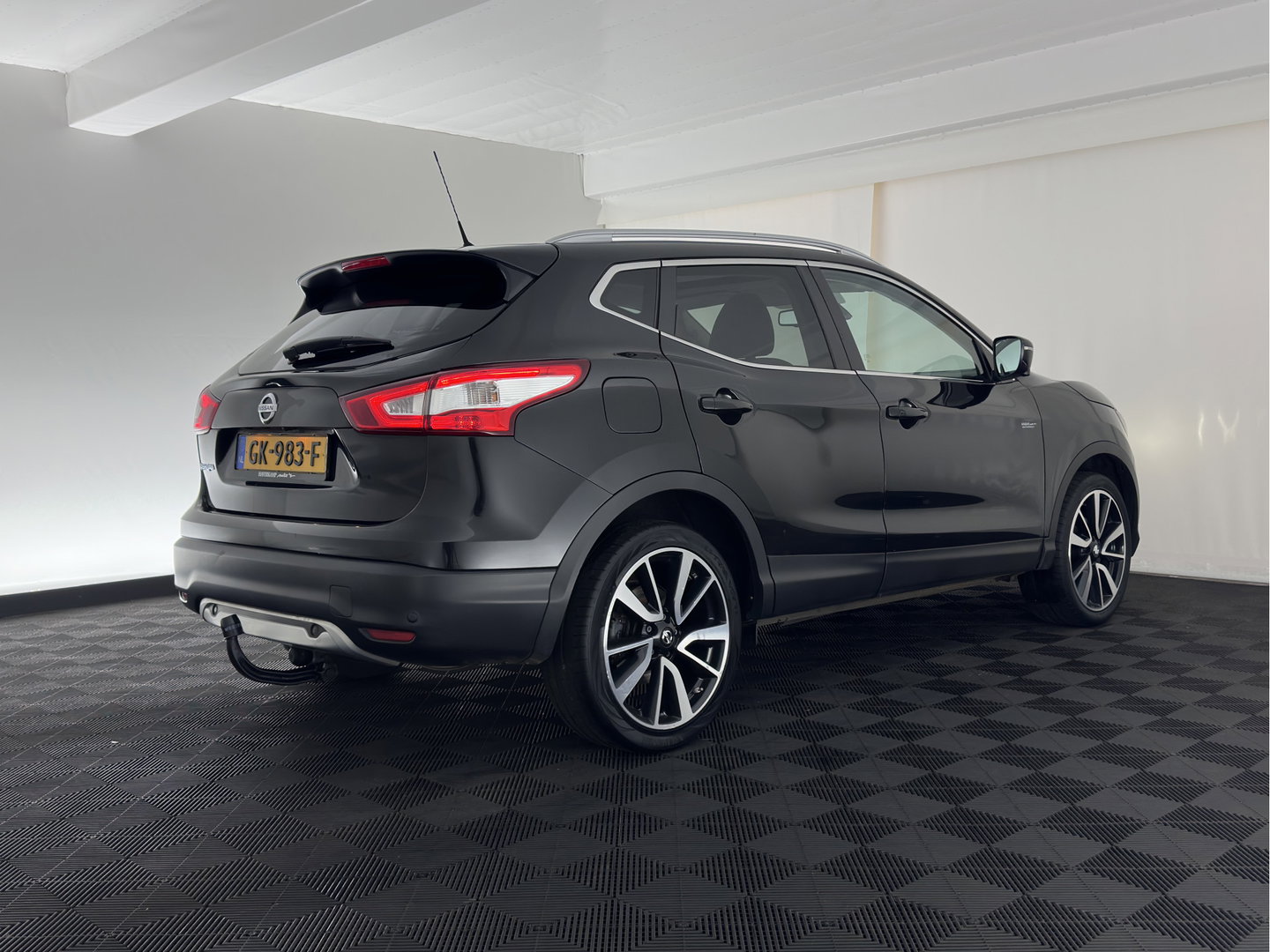 Nissan QASHQAI 1.2 Tekna Aut. *PANO | LEDER | NAVI-FULLMAP | Bi-LED-LIGHTS | HEATED-COMFORTSEATS | NISSAN-CONNECT | TOPVIEW | ECC | PDC | BLINDSPOT | ADAPTIVE-CRUISE | TOWBAR | AMBIENTLIGHT | KEYLESS | DAB | 19"ALU*