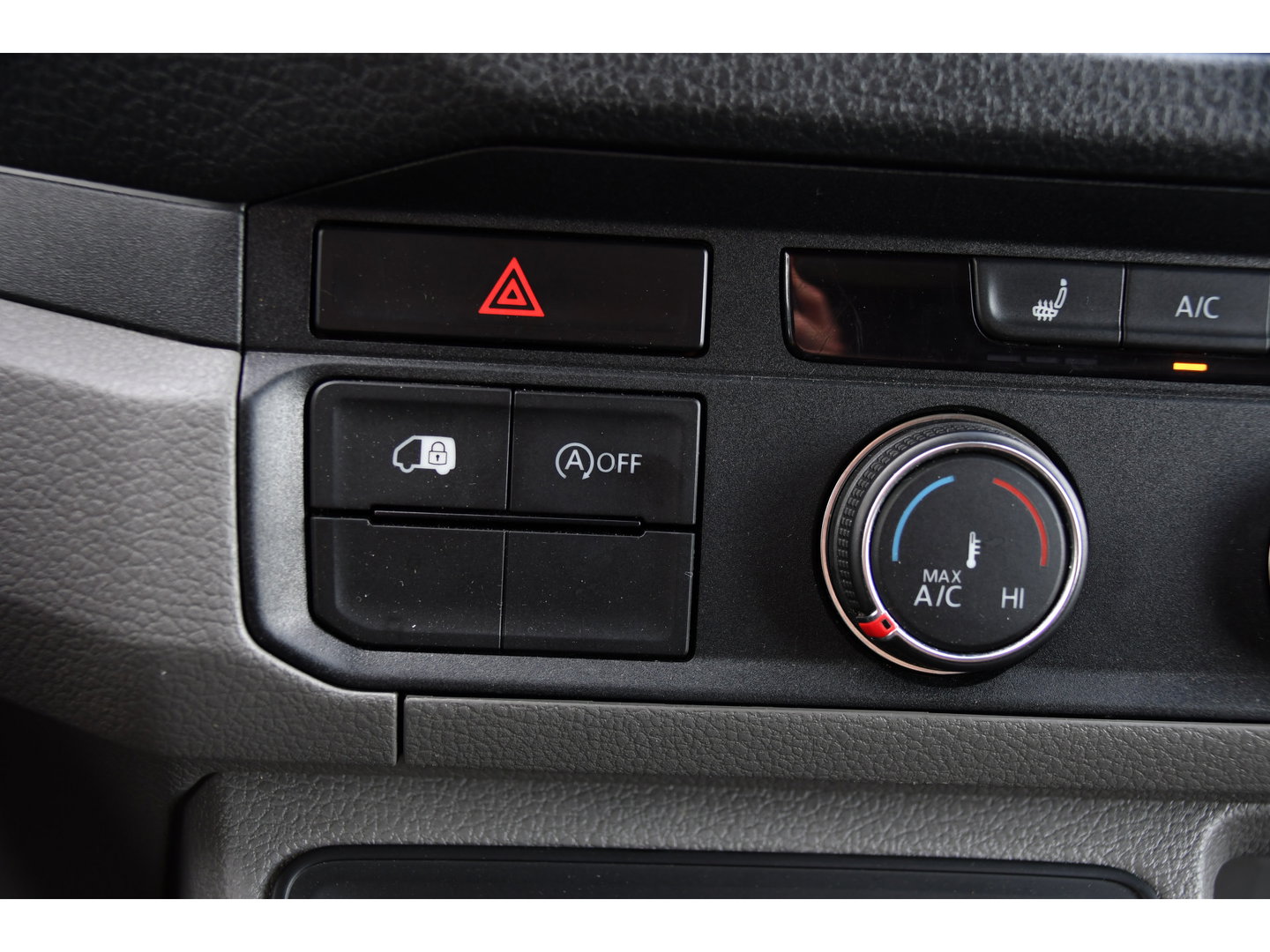MAN TGE 3.180 35 2.0 L3H3 4x4 PB Edition Camera, Cruise, Carplay, LED, Trekhaak, 177pk, Automaat, Sensoren, Stoelverwarming, Uniek!