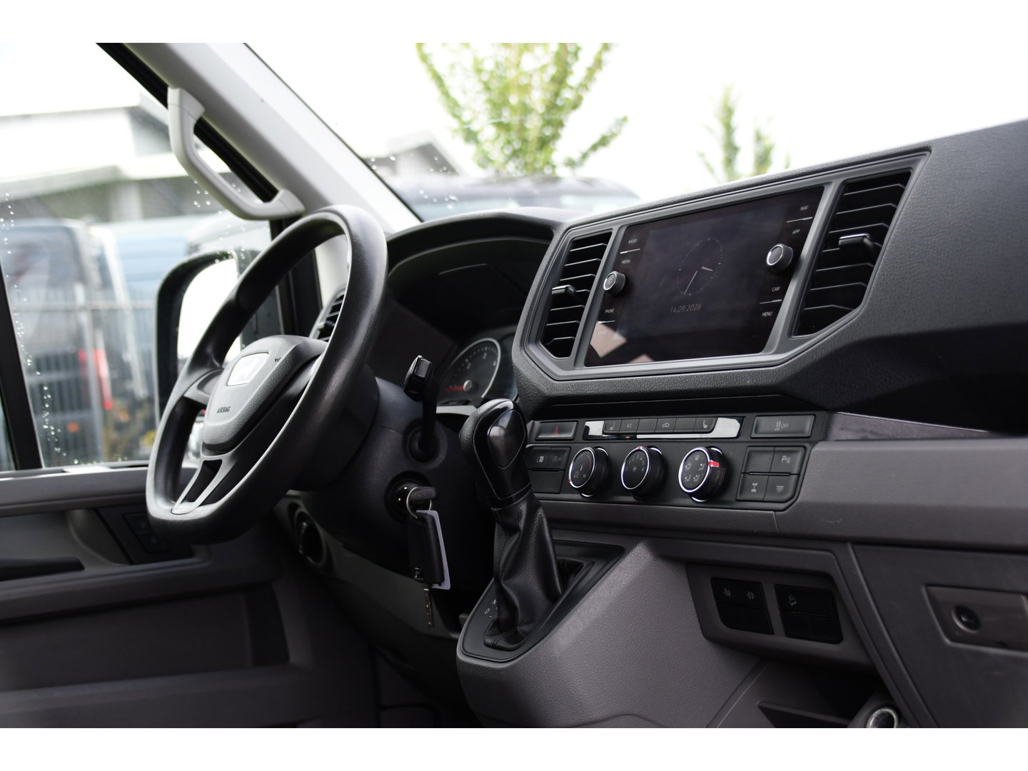 MAN TGE 3.180 35 2.0 L3H3 4x4 PB Edition Camera, Cruise, Carplay, LED, Trekhaak, 177pk, Automaat, Sensoren, Stoelverwarming, Uniek!