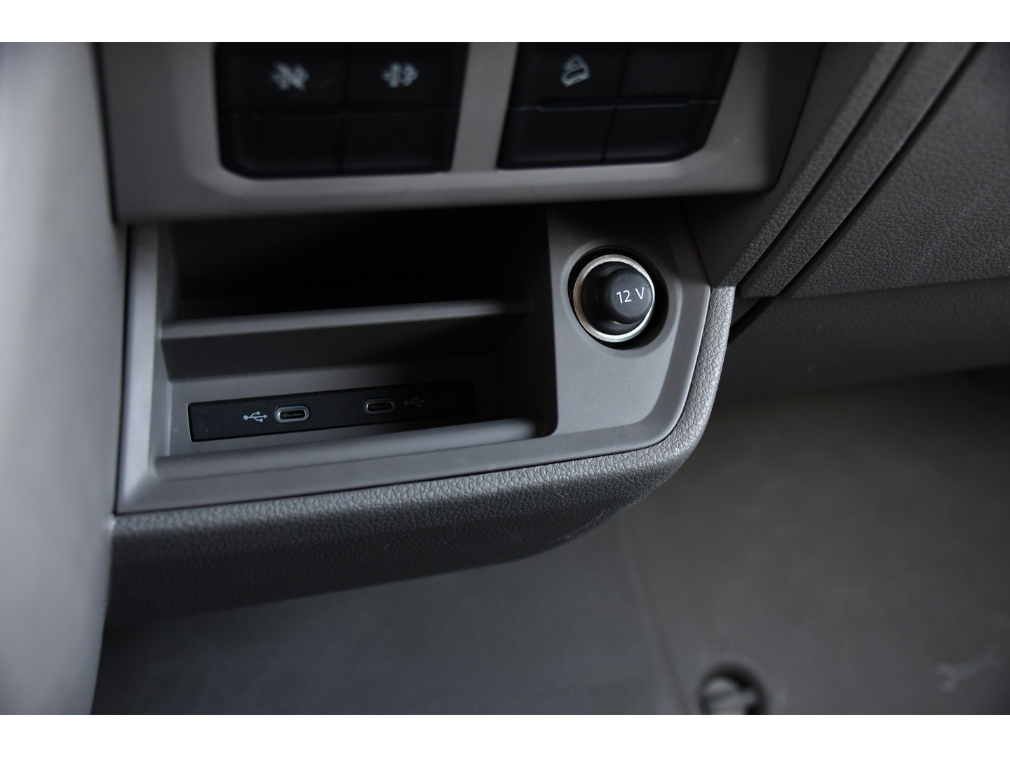 MAN TGE 3.180 35 2.0 L3H3 4x4 PB Edition Camera, Cruise, Carplay, LED, Trekhaak, 177pk, Automaat, Sensoren, Stoelverwarming, Uniek!