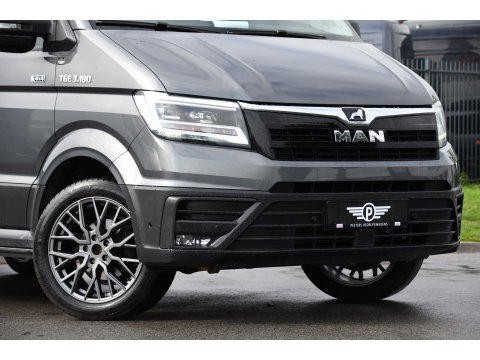 MAN TGE 3.180 35 2.0 L3H3 4x4 PB Edition Camera, Cruise, Carplay, LED, Trekhaak, 177pk, Automaat, Sensoren, Stoelverwarming, Uniek!