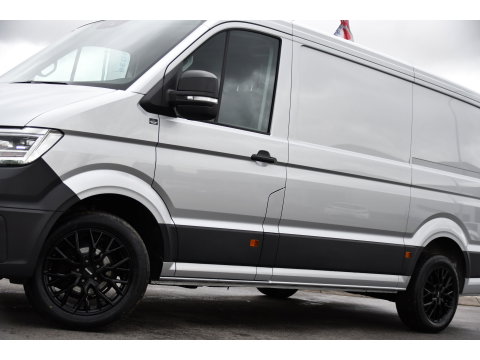 Volkswagen Crafter 35 2.0 TDI L3H2 Highline PB Edition Adaptieve Cruise, Camera, Carplay, Clima, LED, Stoelverwarming, Multimedia, Sensoren, Uniek!