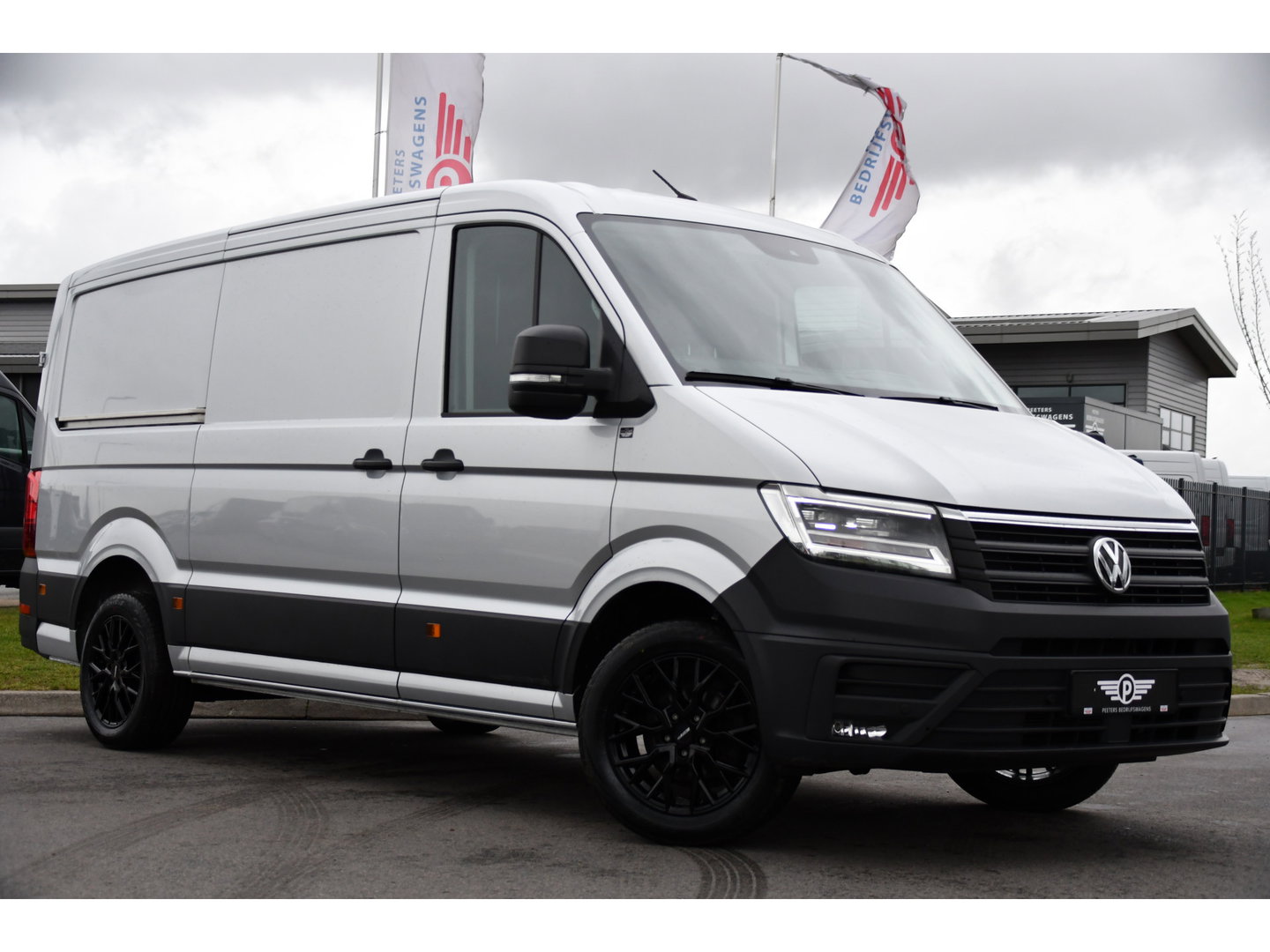 Volkswagen Crafter 35 2.0 TDI L3H2 Highline PB Edition Adaptieve Cruise, Camera, Carplay, Clima, LED, Stoelverwarming, Multimedia, Sensoren, Uniek!