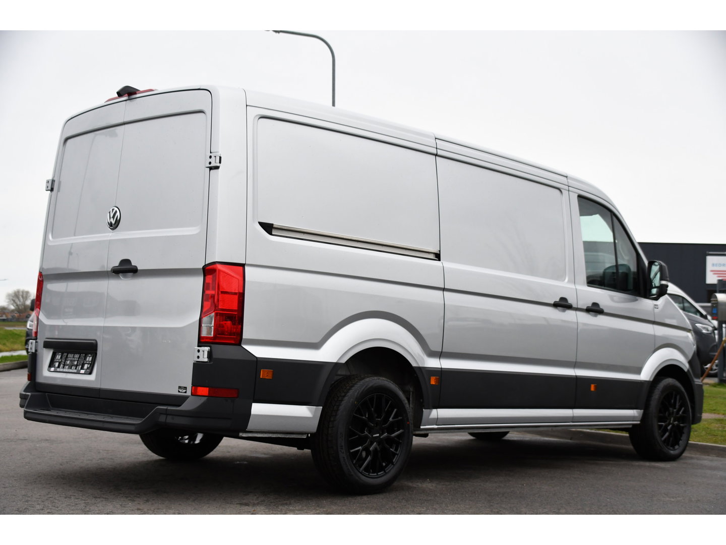 Volkswagen Crafter 35 2.0 TDI L3H2 Highline PB Edition Adaptieve Cruise, Camera, Carplay, Clima, LED, Stoelverwarming, Multimedia, Sensoren, Uniek!
