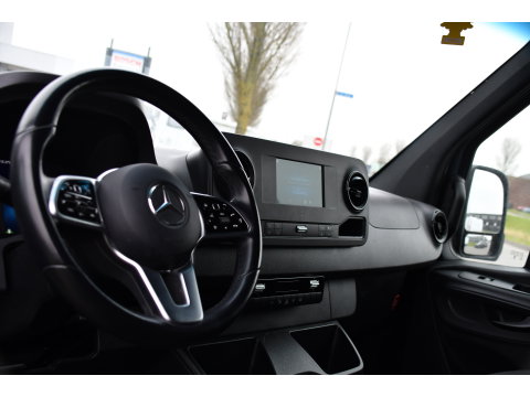 Mercedes-Benz Sprinter 315 1.9 CDI L2H2 AMG Edition Adaptieve Cruise, Camera, Carplay, 150pk, LED, Dodehoek, Sensoren, Multimedia, Uniek!