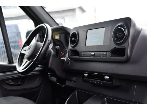 Mercedes-Benz Sprinter 315 1.9 CDI L2H2 AMG Edition Adaptieve Cruise, Camera, Carplay, 150pk, LED, Dodehoek, Sensoren, Multimedia, Uniek!