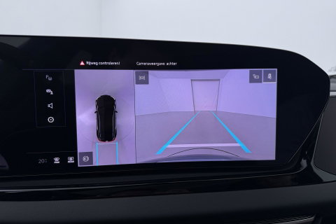 Audi A6 Avant TDI 150 kW Edition One S-tronic Avant | Panoramadak | 360° camera | Matrix LED | Passenger Display | Tech Plus | Sportstoelen | Stoelverwarming | ACC