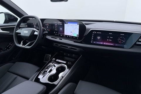 Audi A6 Avant TDI 150 kW Edition One S-tronic Avant | Panoramadak | 360° camera | Matrix LED | Passenger Display | Tech Plus | Sportstoelen | Stoelverwarming | ACC