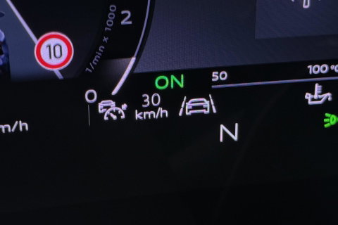 Audi A6 Avant TDI 150 kW Edition One S-tronic Avant | Panoramadak | 360° camera | Matrix LED | Passenger Display | Tech Plus | Sportstoelen | Stoelverwarming | ACC