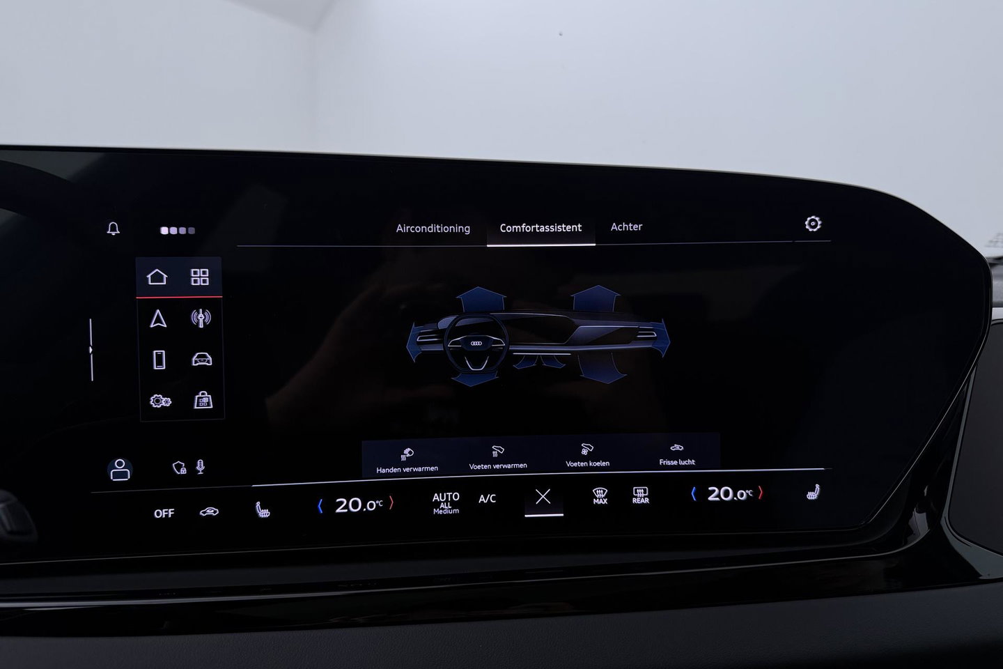 Audi A6 Avant TDI 150 kW Edition One S-tronic Avant | Panoramadak | 360° camera | Matrix LED | Passenger Display | Tech Plus | Sportstoelen | Stoelverwarming | ACC
