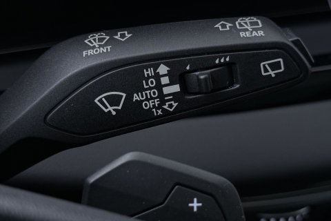 Audi A6 Avant TDI 150 kW Edition One S-tronic Avant | Panoramadak | 360° camera | Matrix LED | Passenger Display | Tech Plus | Sportstoelen | Stoelverwarming | ACC