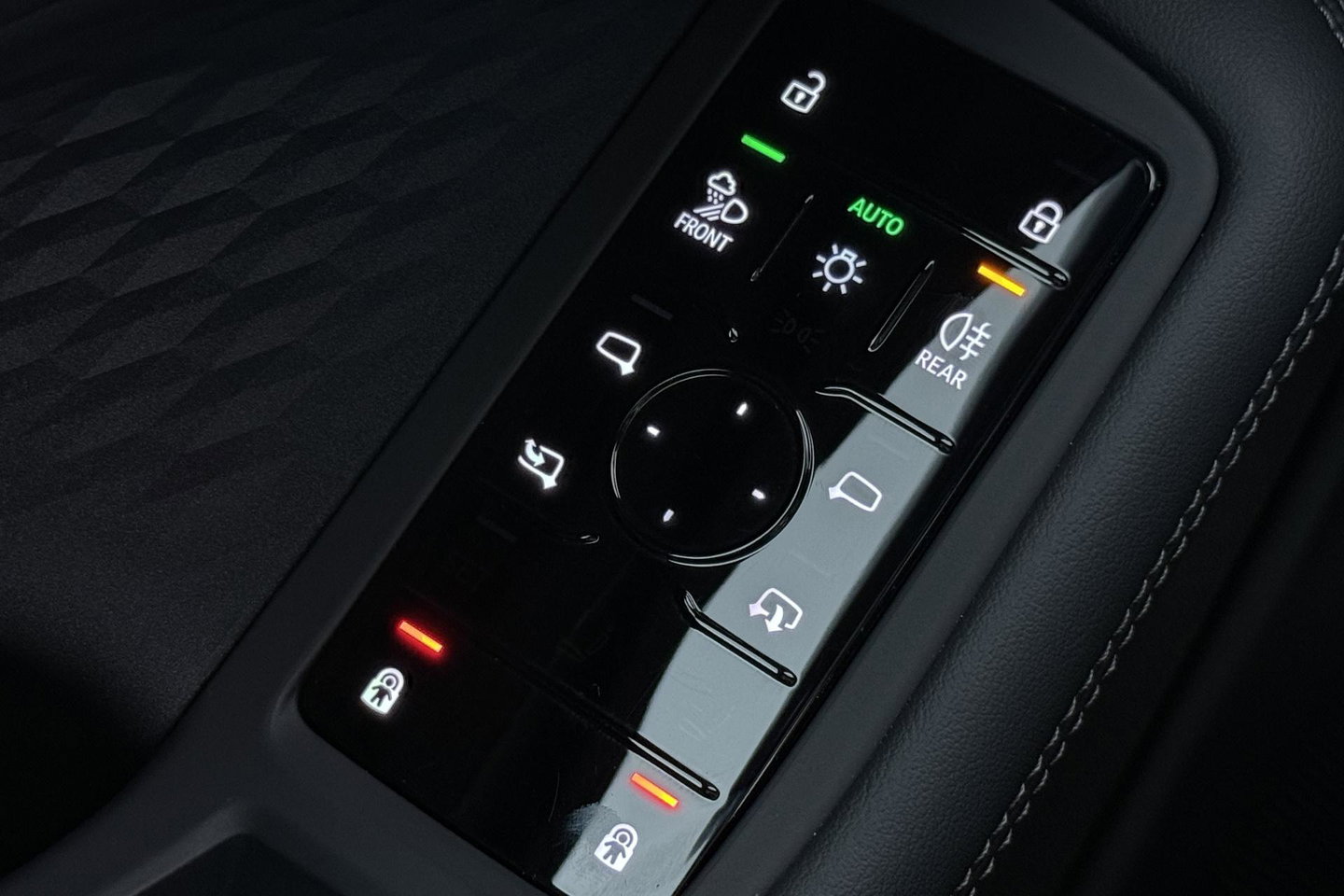 Audi A6 Avant TDI 150 kW Edition One S-tronic Avant | Panoramadak | 360° camera | Matrix LED | Passenger Display | Tech Plus | Sportstoelen | Stoelverwarming | ACC
