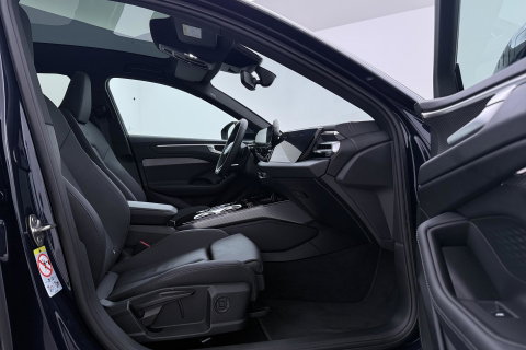 Audi A6 Avant TDI 150 kW Edition One S-tronic Avant | Panoramadak | 360° camera | Matrix LED | Passenger Display | Tech Plus | Sportstoelen | Stoelverwarming | ACC