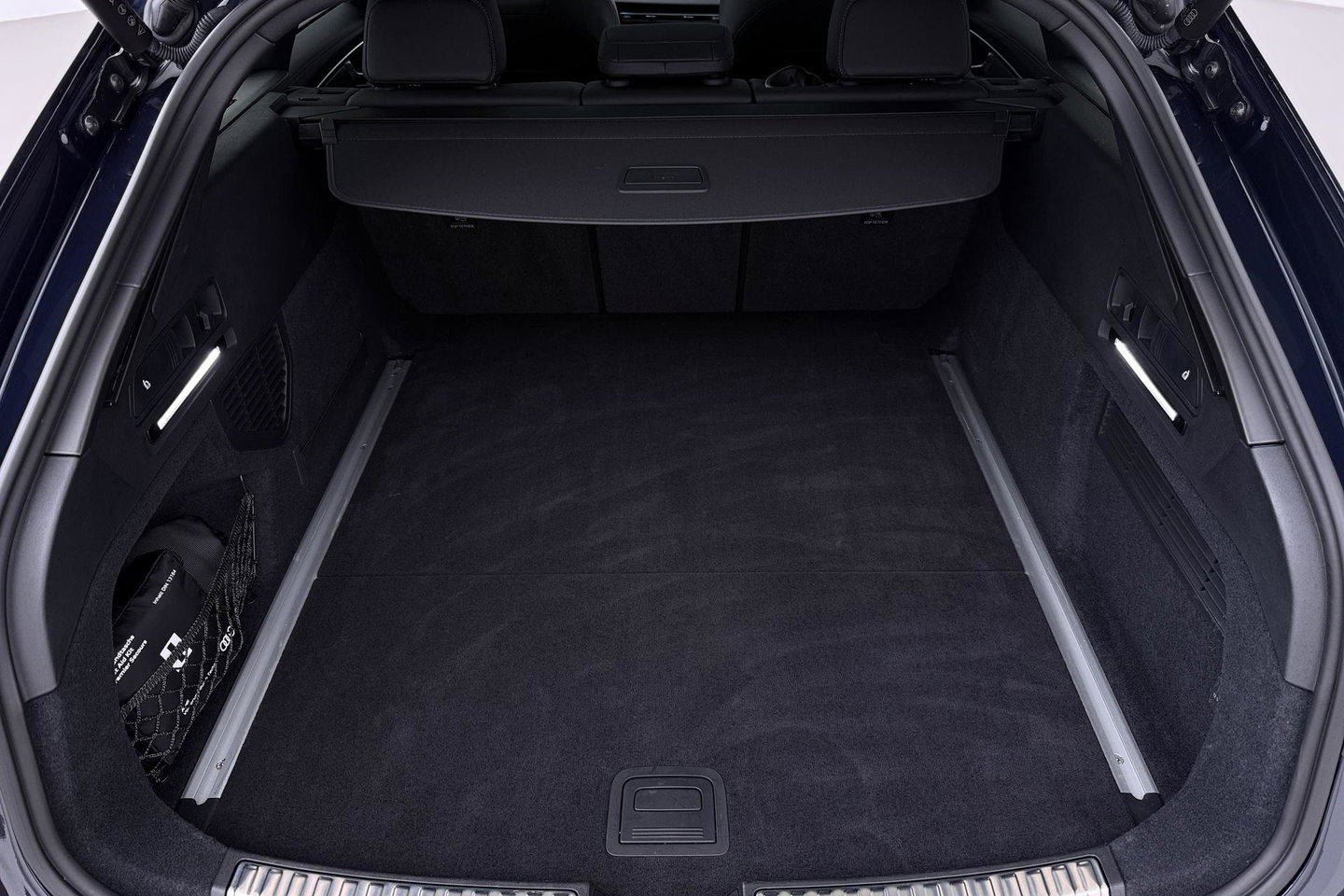Audi A6 Avant TDI 150 kW Edition One S-tronic Avant | Panoramadak | 360° camera | Matrix LED | Passenger Display | Tech Plus | Sportstoelen | Stoelverwarming | ACC