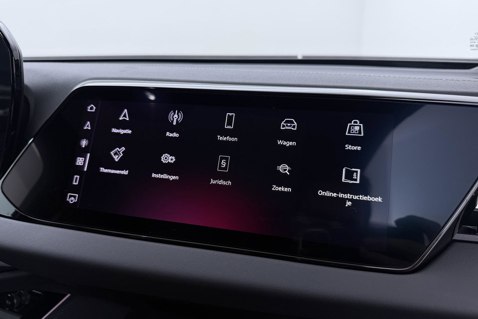Audi A6 Avant TDI 150 kW Edition One S-tronic Avant | Panoramadak | 360° camera | Matrix LED | Passenger Display | Tech Plus | Sportstoelen | Stoelverwarming | ACC