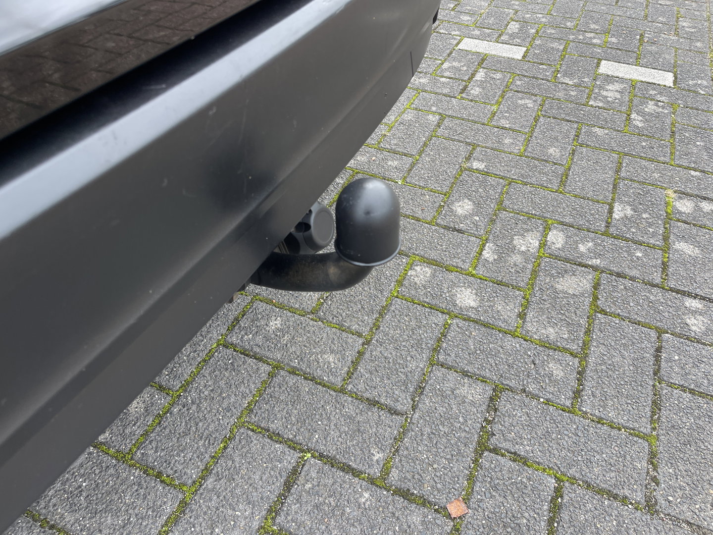 Ford FOCUS Wagon 1.0 Lease Edition | Trekhaak | Keyless Go/Entry | Airconditioning | Stoel- en stuurverwarming | Bluetooth | Voorruitverwarming |