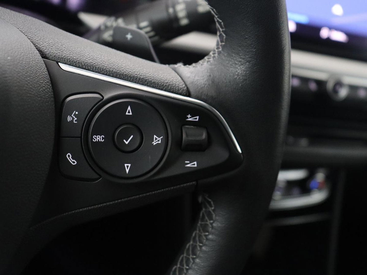 Opel Grandland 1.2 Turbo | Automaat | Apple Carplay | Dodehoek Ass. | Stuurwielverwarming | Camera |