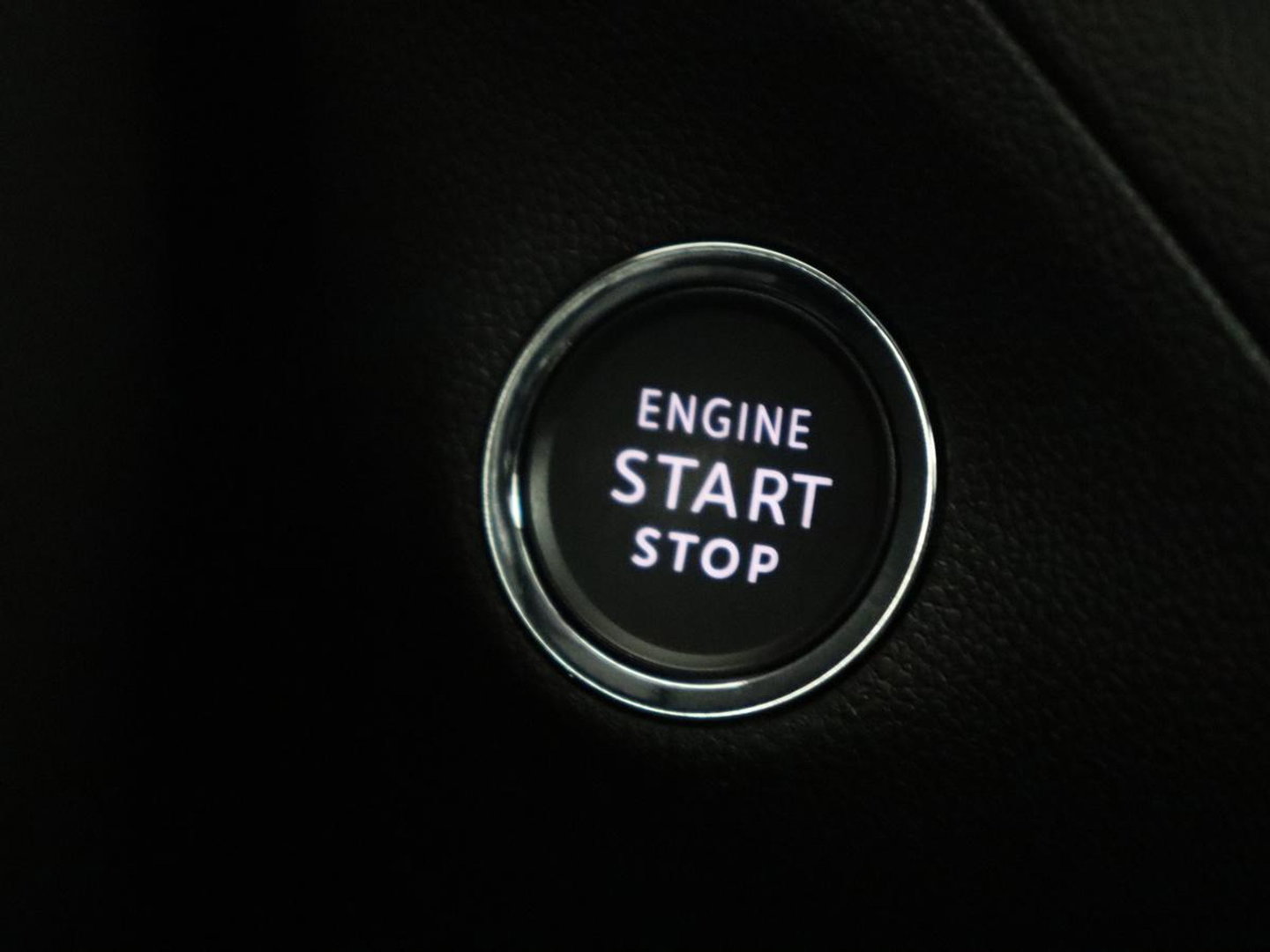 Opel Grandland 1.2 Turbo | Automaat | Apple Carplay | Dodehoek Ass. | Stuurwielverwarming | Camera |
