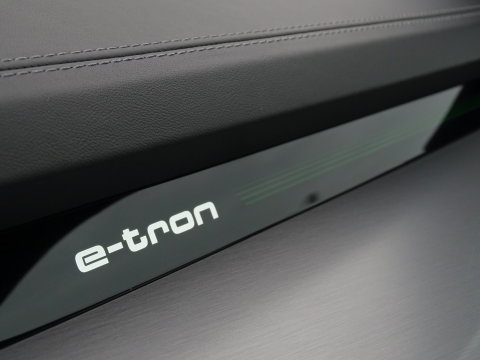 Audi e-tron e-tron 55 Quattro 408PK / pano / 22'' RS / B&O sound / 360°