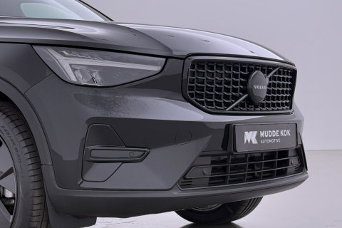 Volvo XC40 2.0 B3 Plus Black Edition | Harman/Kardon | Camera | Stoel+Stuurverwarming | Memory | Keyless | 20 Inch