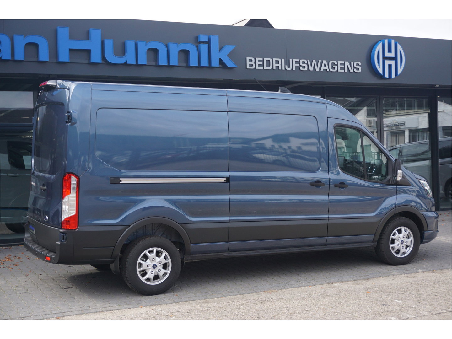 Ford Transit 350L 170PK L3H2 Limited AUT BPM VRIJ!! 12" Sync4 Navi + Camera, LM Velg, Xenon!! NR. 225
