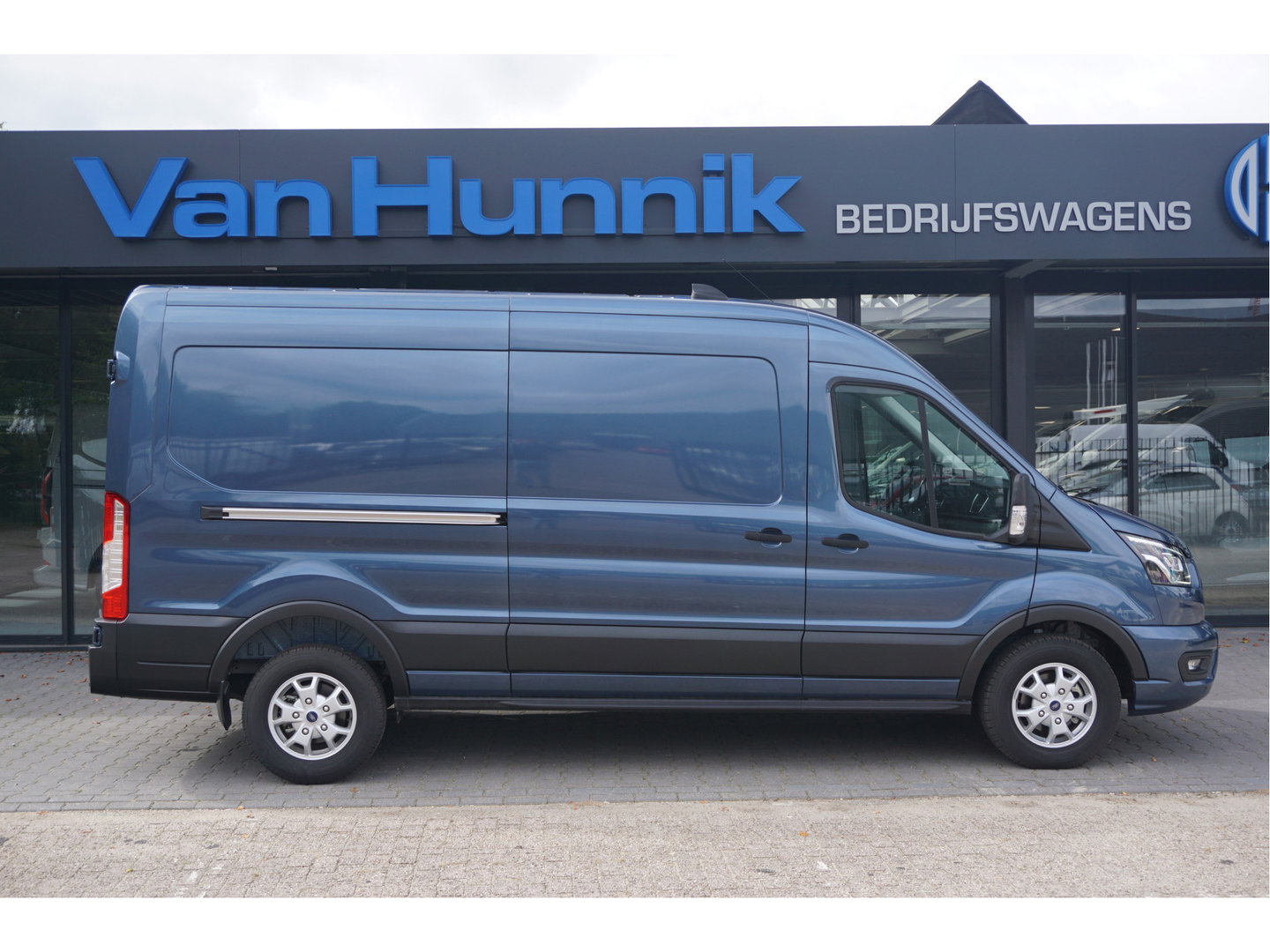 Ford Transit 350L 170PK L3H2 Limited AUT BPM VRIJ!! 12" Sync4 Navi + Camera, LM Velg, Xenon!! NR. 225