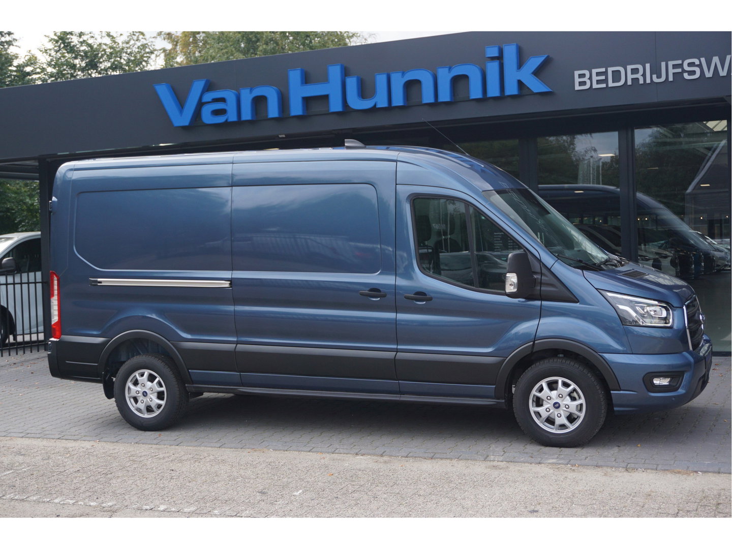 Ford Transit 350L 170PK L3H2 Limited AUT BPM VRIJ!! 12" Sync4 Navi + Camera, LM Velg, Xenon!! NR. 225