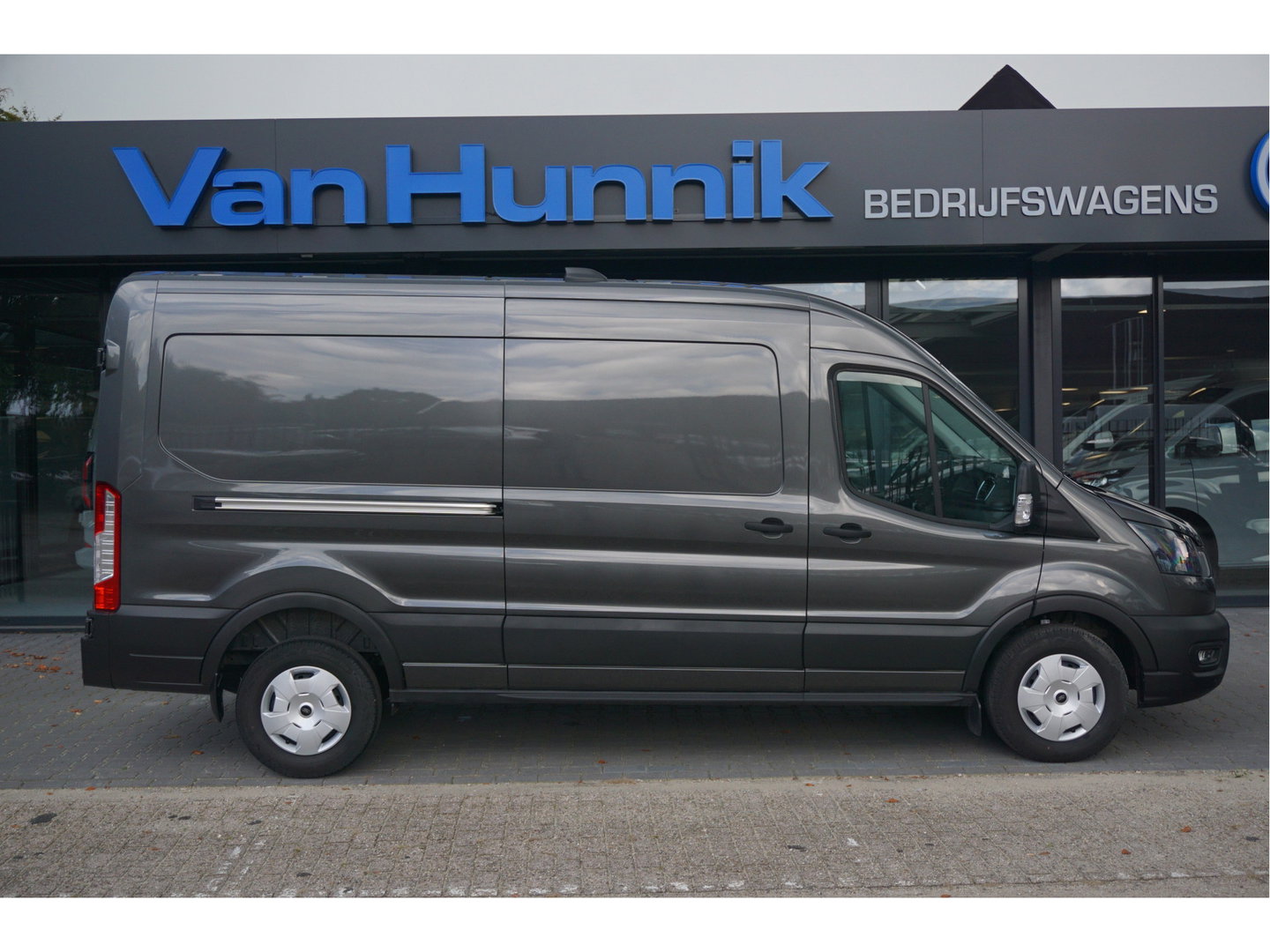 Ford Transit 350L L3H2 Trend AUT8 130PK BPM VRIJ!! 12" Sync4 Apple CP/Cam, Laadruimte Pack! NR. 616