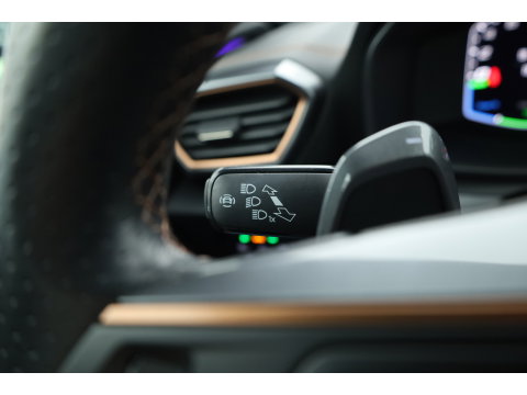 CUPRA Formentor 1.4 e-Hybrid VZ Performance | Rijklaar! | Adapt. Cruise | Camera + PDC | Stoel- Stuurverw. | All Season | 19'' | Navi