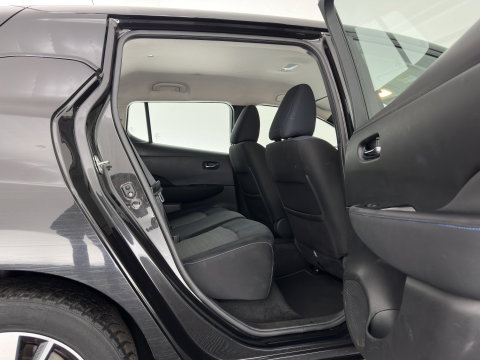Nissan Leaf Acenta 40 kWh *AUT |  ADAPTIVE-CRUISE | KEYLESS | NAVI-FULLMAP | DAB+ | DIGI-COCKPIT | PRIVACYGLASS | 16"ALU*