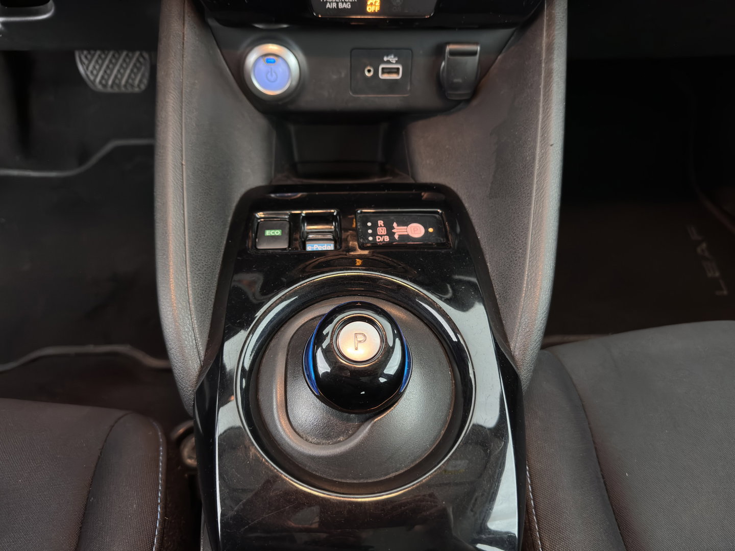Nissan Leaf Acenta 40 kWh *AUT |  ADAPTIVE-CRUISE | KEYLESS | NAVI-FULLMAP | DAB+ | DIGI-COCKPIT | PRIVACYGLASS | 16"ALU*