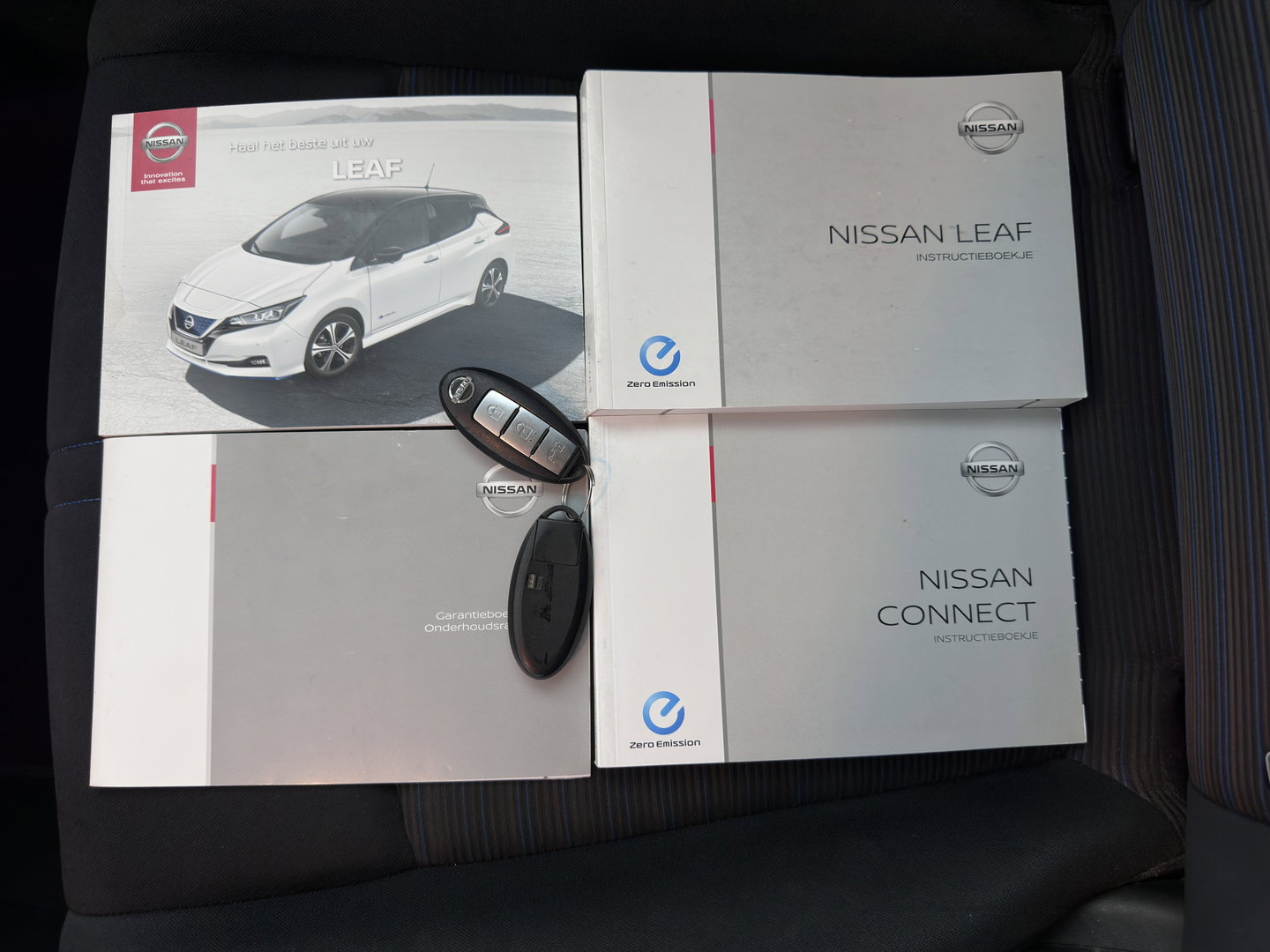 Nissan Leaf Acenta 40 kWh *AUT |  ADAPTIVE-CRUISE | KEYLESS | NAVI-FULLMAP | DAB+ | DIGI-COCKPIT | PRIVACYGLASS | 16"ALU*